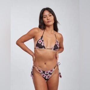 ISO: mariko top and anini bottoms in outrigger